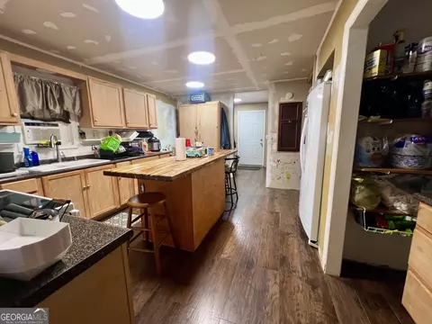 Kitchen - 898 Williams Rd, Lagrange, GA 30240 photo 3 of 3