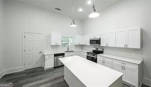 Kitchen - 75 Rose St, Tallapoosa, GA 30176 photo 1 of 3