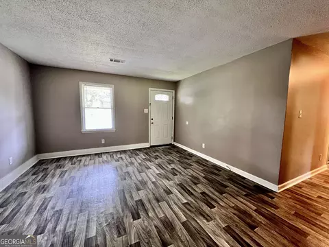 Living - 119 Keith Dr, Warner Robins, GA 31093 photo 2 of 2
