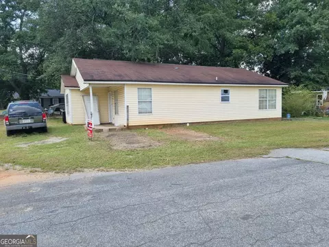16 Kidd St, Newnan, GA 30263