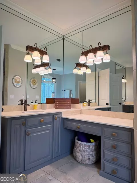 Bath - 118 Moss Creek Dr, Lagrange, GA 30240 photo 2 of 10
