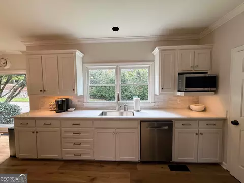Kitchen - 118 Moss Creek Dr, Lagrange, GA 30240 photo 5 of 11