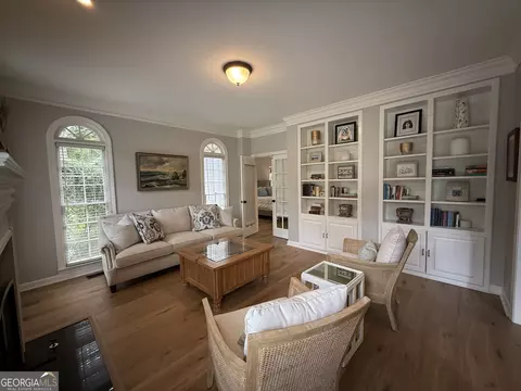 Living - 118 Moss Creek Dr, Lagrange, GA 30240 photo 2 of 5
