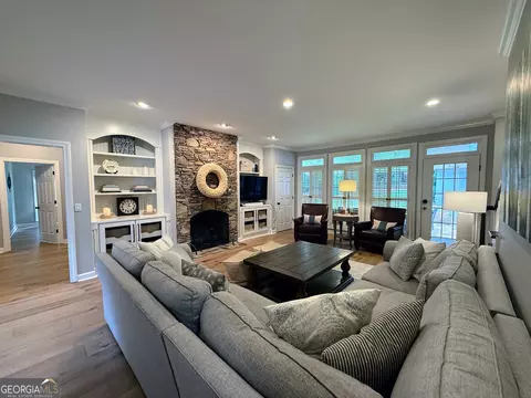 Living - 118 Moss Creek Dr, Lagrange, GA 30240 photo 5 of 5