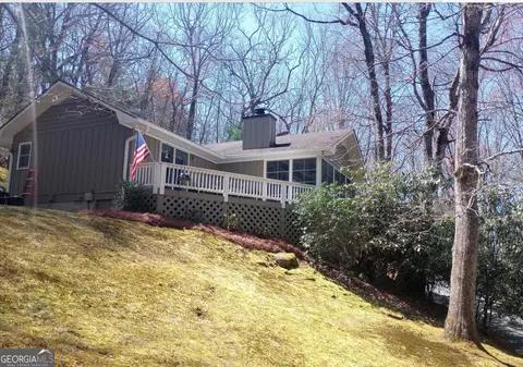 137 Squaw Valley Ln, Dillard, GA 30537