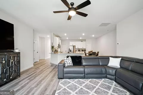 Entry Way - 3894 Saddle Bag Ct, Dacula, GA 30019 photo 6 of 7
