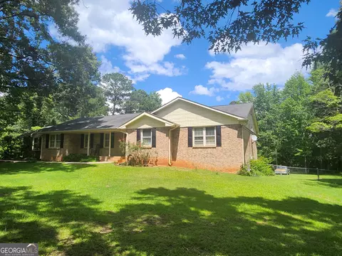 55 Gill Ln, Stockbridge, GA 30281