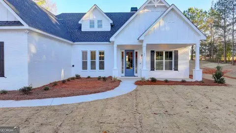 Exterior - 107 Prestwick Dr, Lagrange, GA 30241 photo 2 of 6