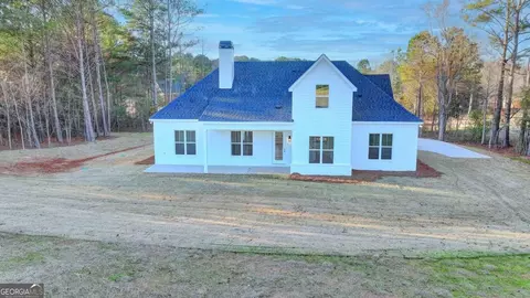 Exterior - 107 Prestwick Dr, Lagrange, GA 30241 photo 4 of 6