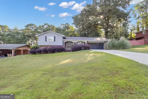 6766 Charles Dr, Morrow, GA 30260