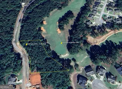 1340 Lake Dr, Greensboro, GA 30642