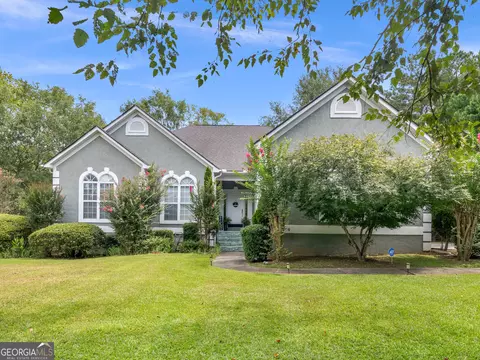 375 Saint Andrews Dr, Jackson, GA 30233