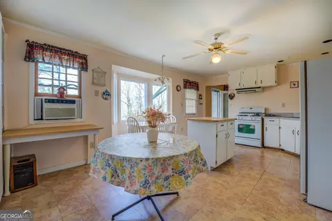 Kitchen - 650 Malcom Rd, Covington, GA 30014 photo 1 of 5