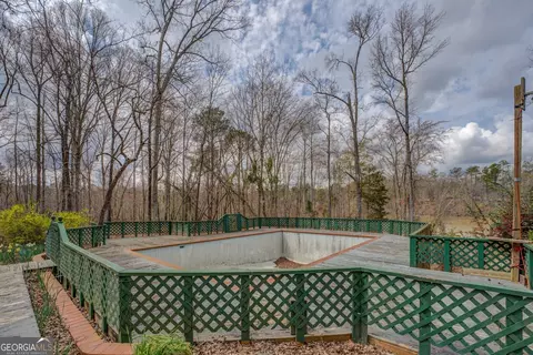 Exterior - 650 Malcom Rd, Covington, GA 30014 photo 7 of 14
