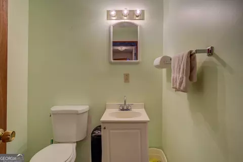 Bath - 650 Malcom Rd, Covington, GA 30014 photo 3 of 5