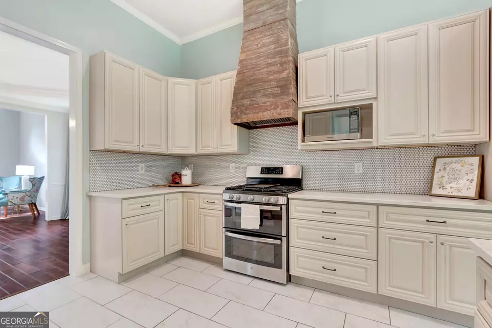 Kitchen - 185 Newfield Dr #1, Tyrone, GA 30290 photo 14 of 14