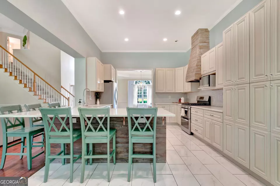 Kitchen - 185 Newfield Dr #1, Tyrone, GA 30290 photo 11 of 14