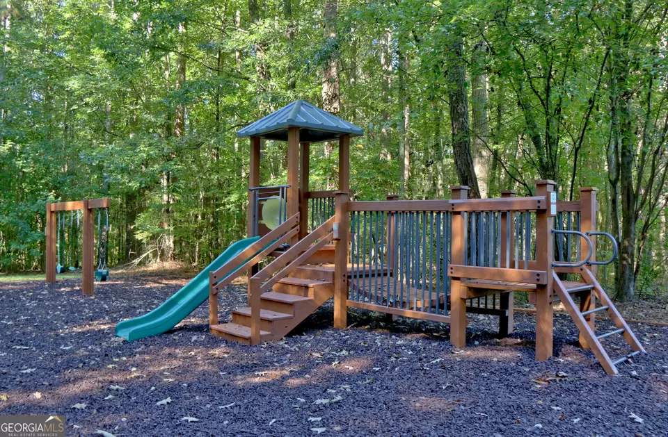 View/Area - 185 Newfield Dr #1, Tyrone, GA 30290 photo 1 of 2