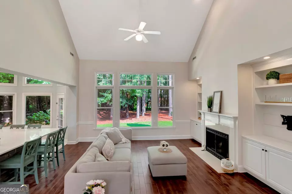 Living - 185 Newfield Dr #1, Tyrone, GA 30290 photo 10 of 10