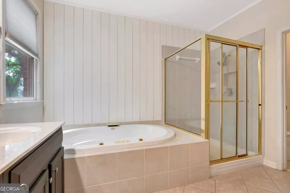 Bath - 185 Newfield Dr #1, Tyrone, GA 30290 photo 3 of 5