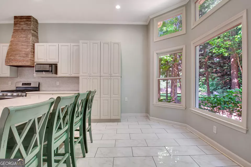 Kitchen - 185 Newfield Dr #1, Tyrone, GA 30290 photo 3 of 14