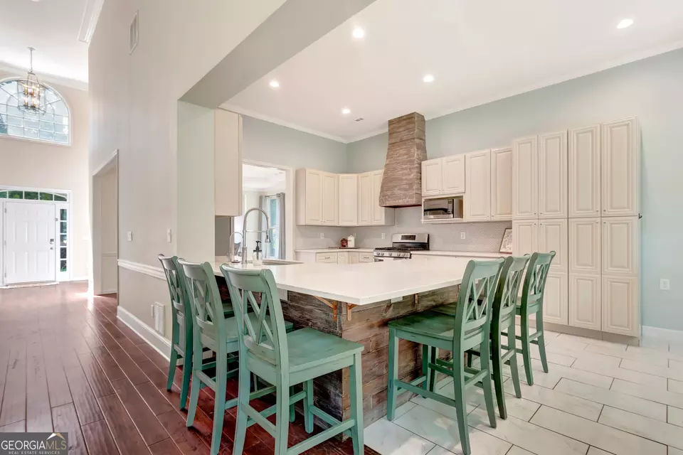 Kitchen - 185 Newfield Dr #1, Tyrone, GA 30290 photo 10 of 14