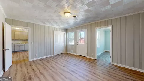 Living - 207 Dixie St, Brooklet, GA 30415 photo 5 of 5