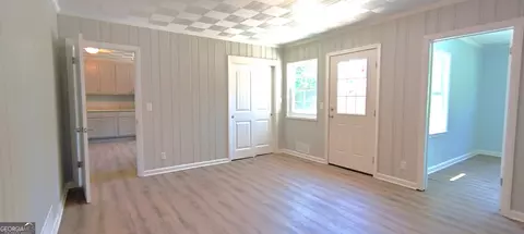 Living - 207 Dixie St, Brooklet, GA 30415 photo 3 of 5