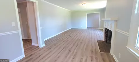Living - 207 Dixie St, Brooklet, GA 30415 photo 2 of 5