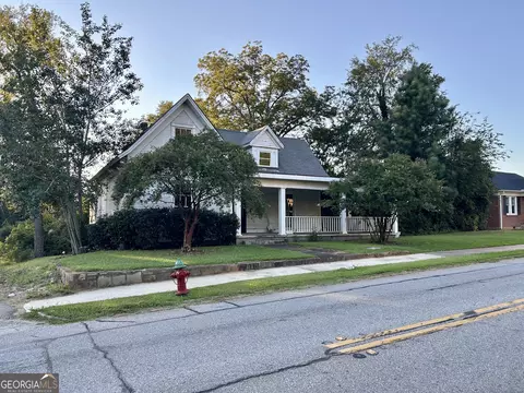 124 S Oliver St, Elberton, GA 30635