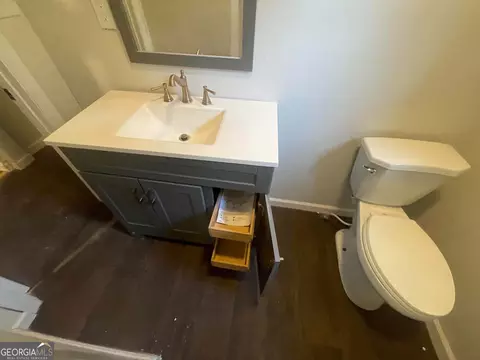 Bath - 211 3rd St, Thomson, GA 30824 photo 1 of 2