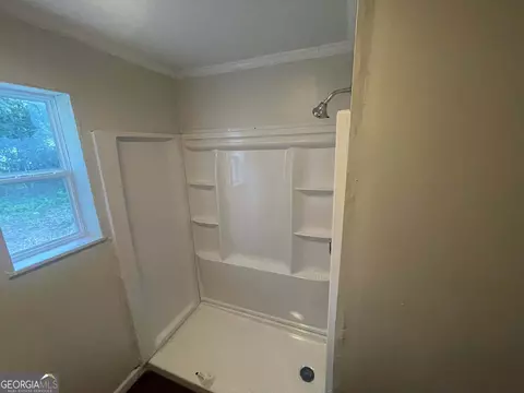 Bath - 211 3rd St, Thomson, GA 30824 photo 2 of 2