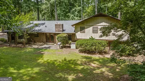 5632 Stillwater Ct, Stone Mountain, GA 30087
