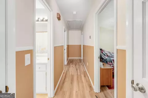 Entry Way - 520 S Johnson St, Mount Vernon, GA 30445 photo 1 of 2