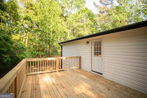 Exterior - 216 Howard Rd, Barnesville, GA 30204 photo 8 of 12