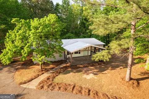 Exterior - 216 Howard Rd, Barnesville, GA 30204 photo 11 of 12