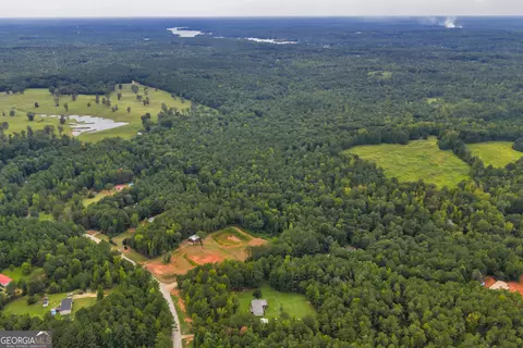 240 Rocky Creek Rdg, Mansfield, GA 30055