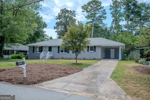 2164 Pawnee Dr SE, Marietta, GA 30067