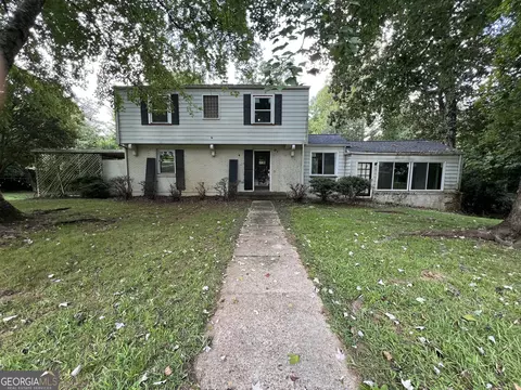 107 Ridgecrest Rd, Lagrange, GA 30240