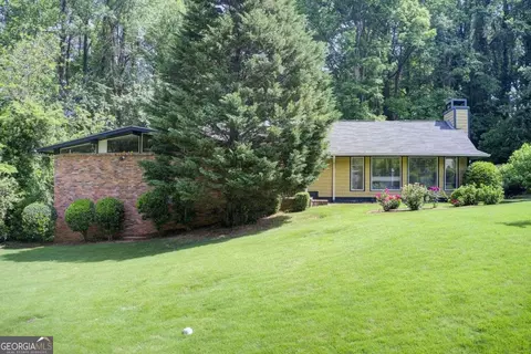 2225 Beech Valley Dr SE, Smyrna, GA 30080