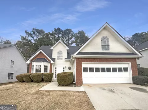 6262 Phillips Lake Ct, Lithonia, GA 30058