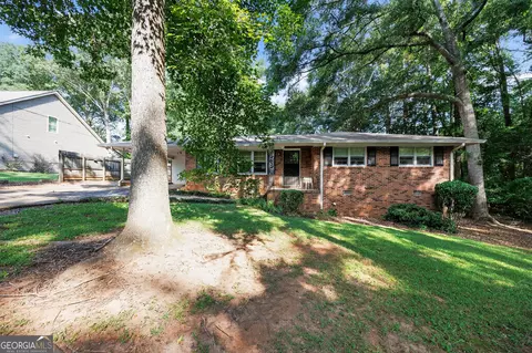 209 Needlecrest Dr, Gray, GA 31032