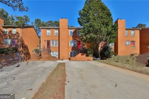 117 Davis Mill Ct, Lawrenceville, GA 30044