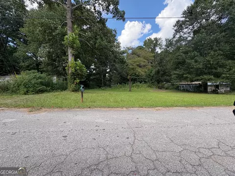 175 Highland Cir, Stockbridge, GA 30281