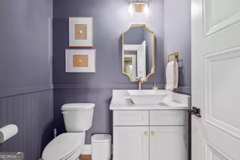 Bath - 815 N Hampton Way, Monroe, GA 30656 photo 5 of 10