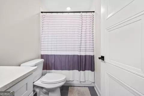 Bath - 815 N Hampton Way, Monroe, GA 30656 photo 7 of 10