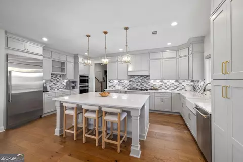 Kitchen - 815 N Hampton Way, Monroe, GA 30656 photo 2 of 6