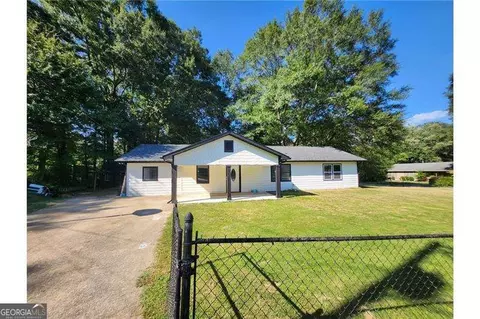 3602 Amanda Ct, Powder Springs, GA 30127