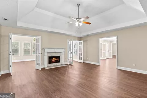 Living - 230 Creekside Cir, Hampton, GA 30228 photo 2 of 4