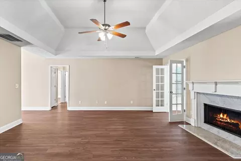 Living - 230 Creekside Cir, Hampton, GA 30228 photo 1 of 4